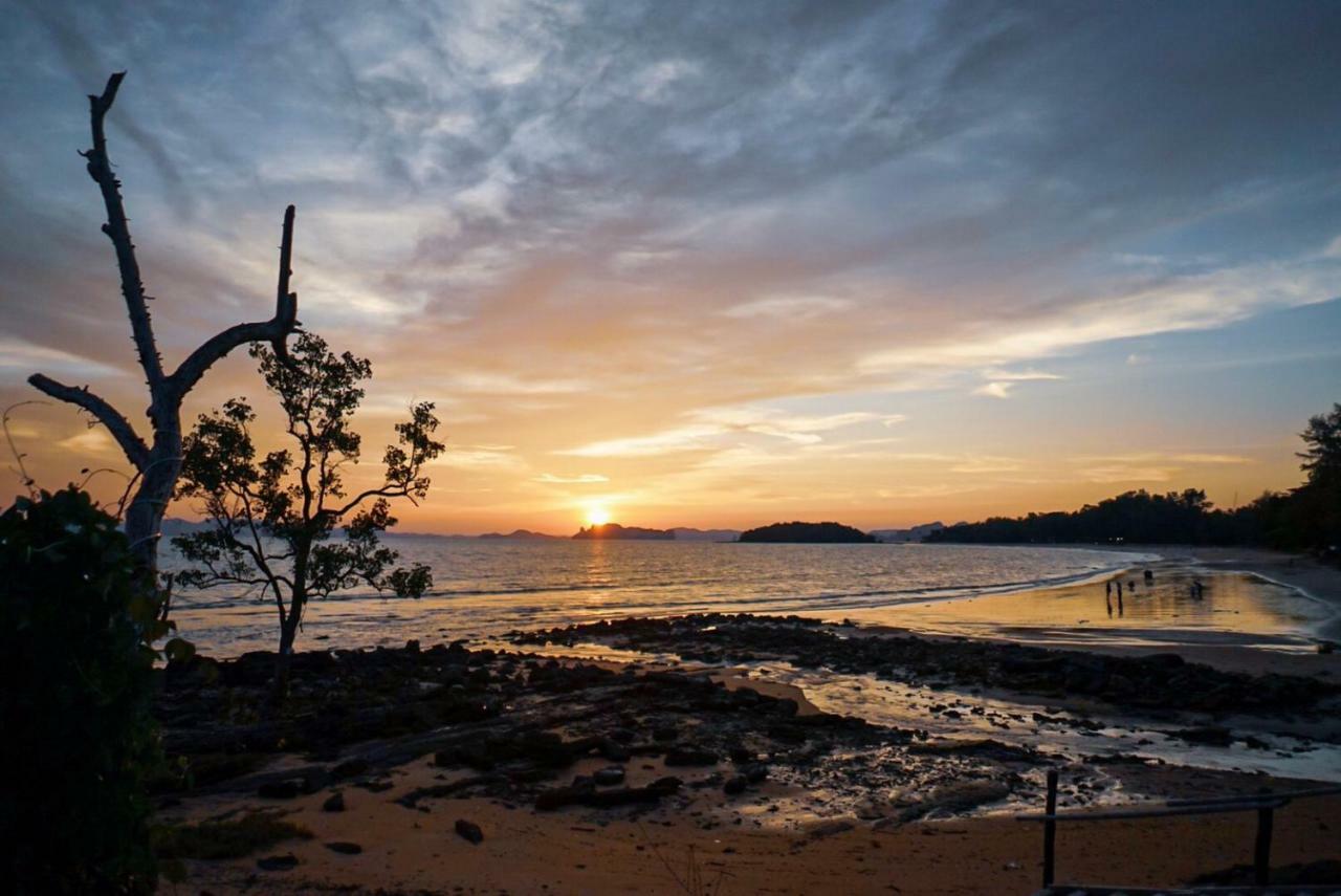 Khunsuek Muaythai Hostel Ao Nang Екстер'єр фото